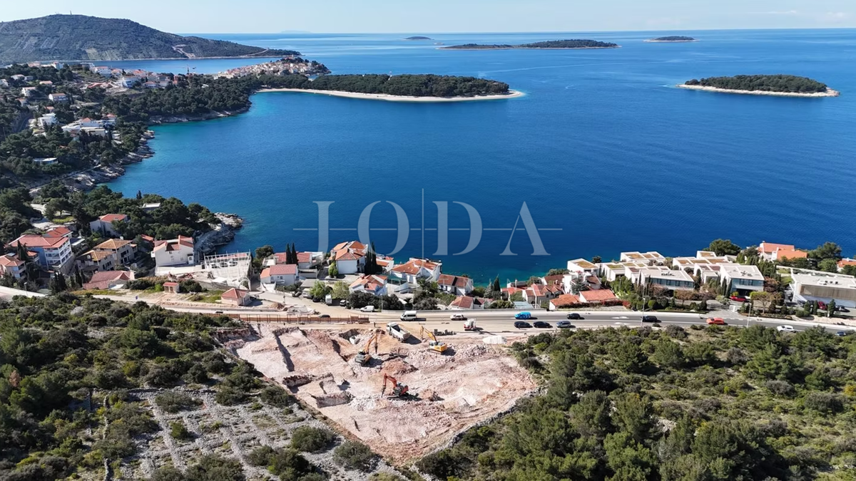 PRIMOŠTEN