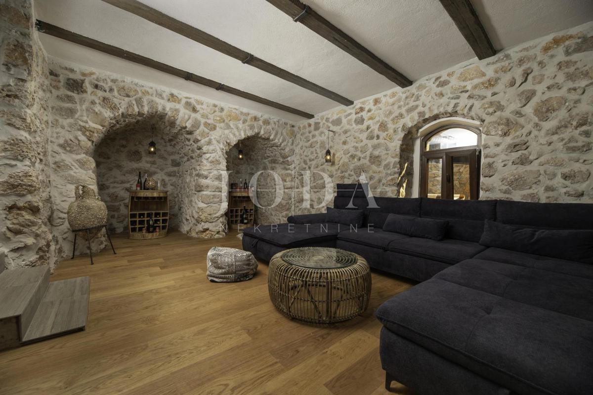 VRBNIK