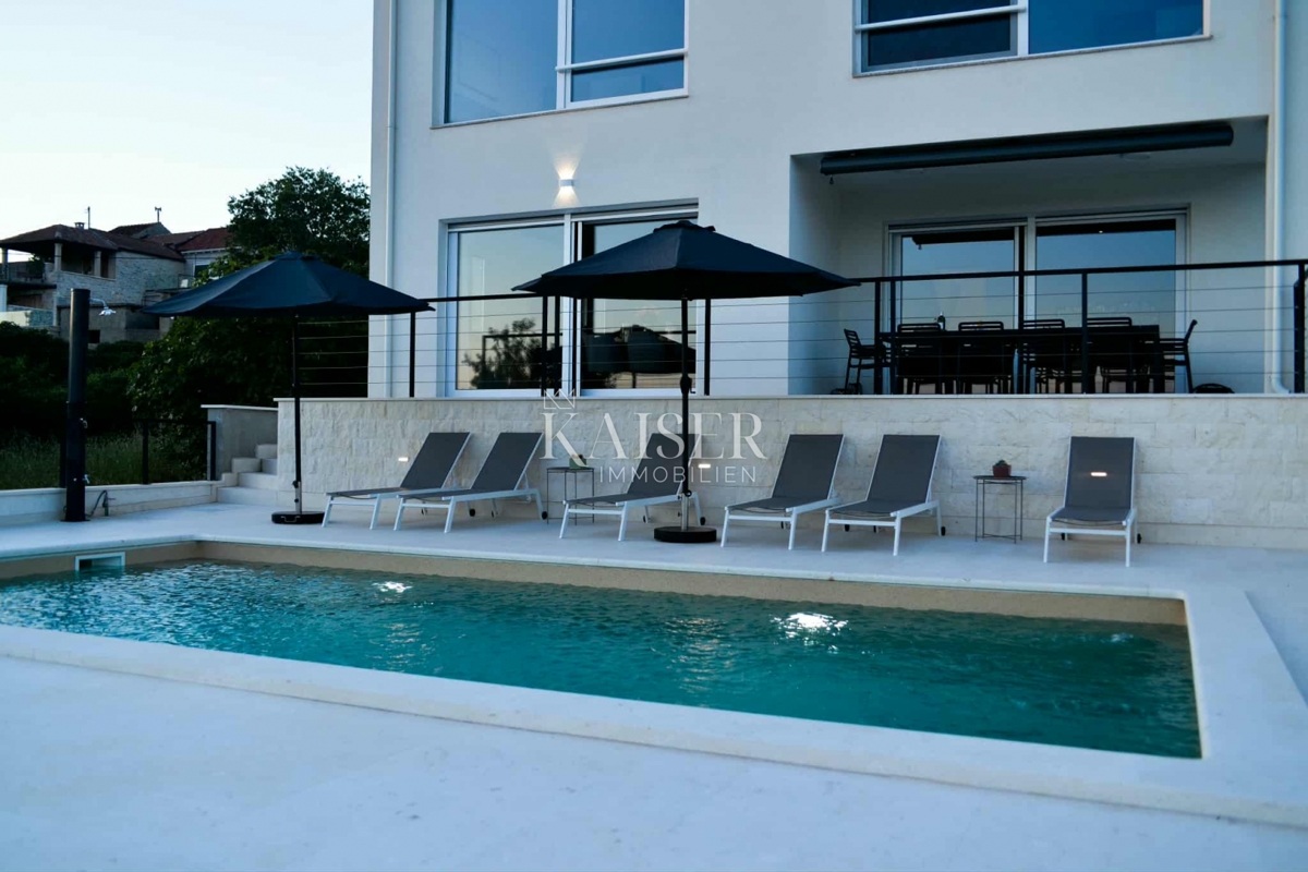 Дом PAKOŠTANE, 550.000 €