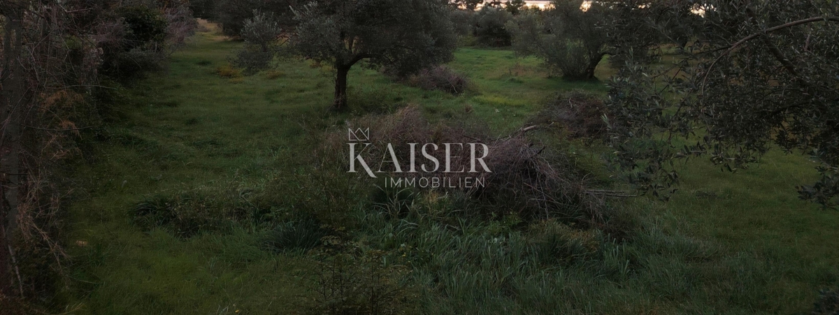 Участок PULA, 415.000 €