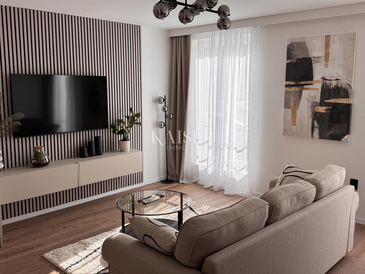 Appartamento RIJEKA, 1.100 €