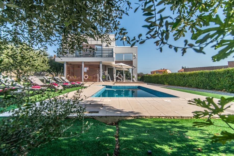 Дом VODNJAN, 880.000 €