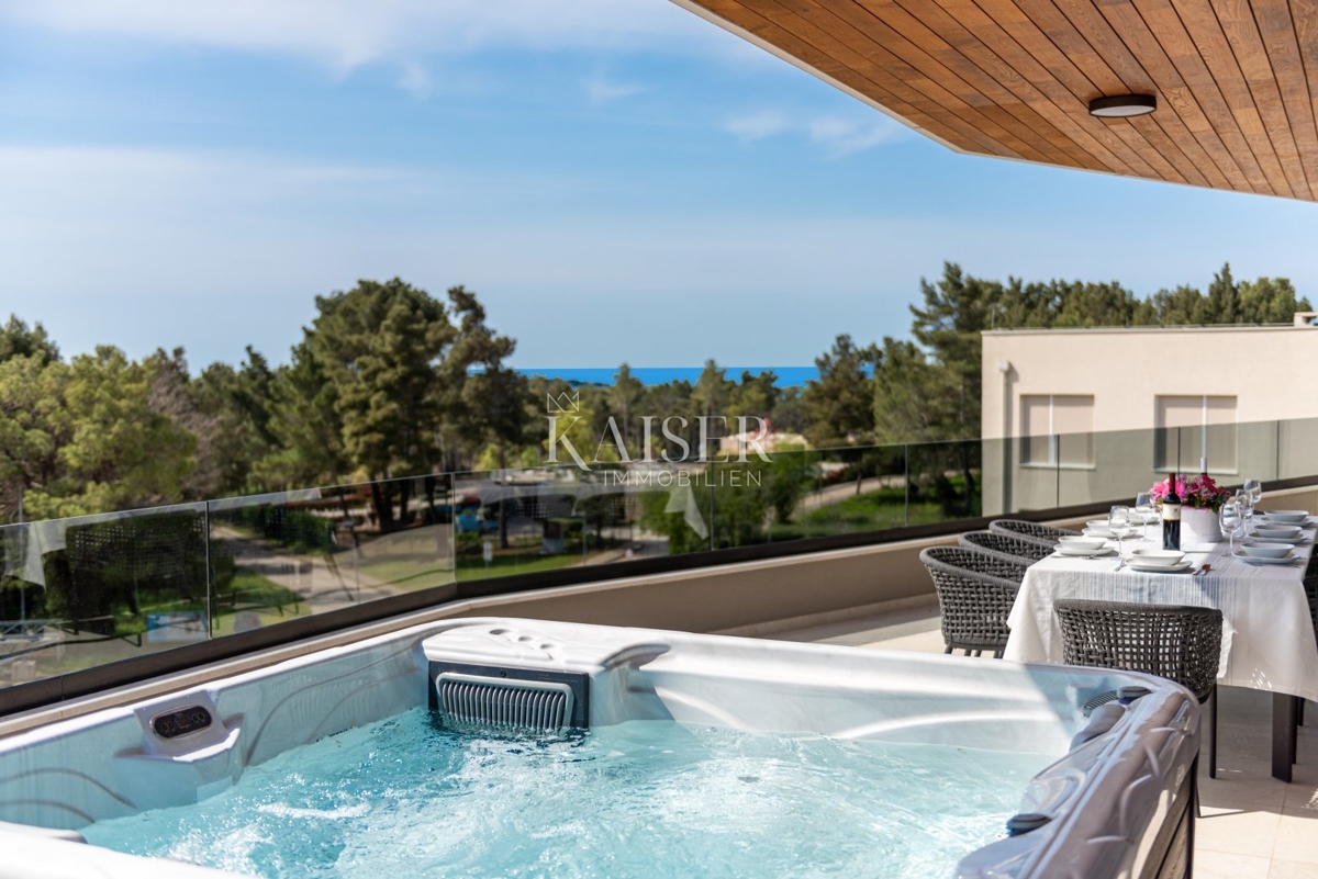 Appartamento POREČ, 1.500.000 €