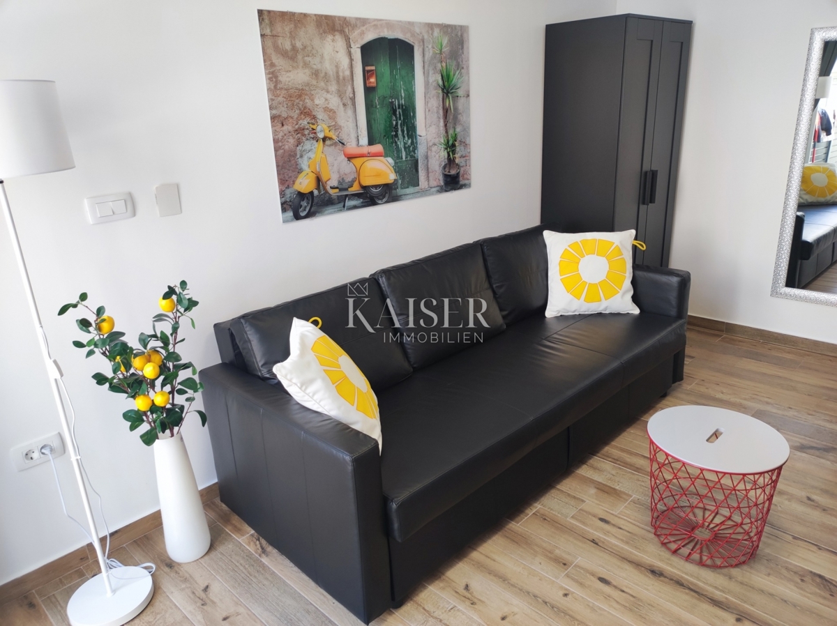 Appartamento NOVI VINODOLSKI, 700 €