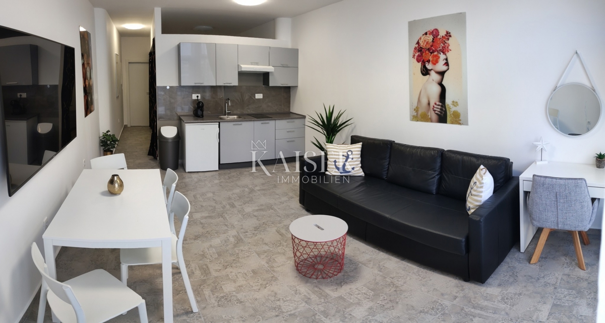 Appartamento NOVI VINODOLSKI, 700 €