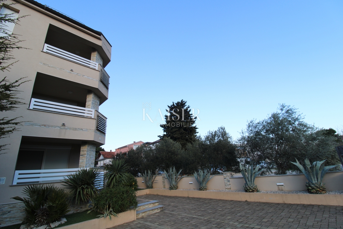 BIOGRAD NA MORU