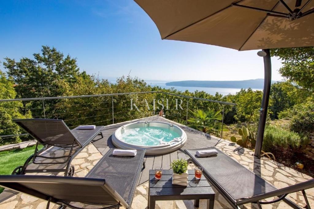 Casa MOŠĆENIČKA DRAGA, 470.000 €