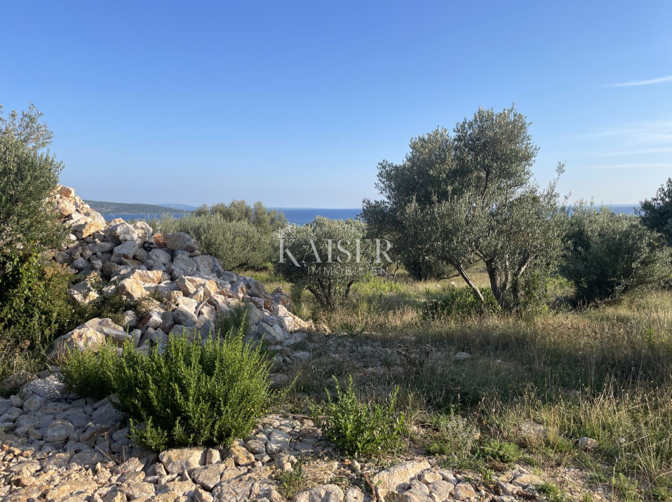 Terreno KRK, 415.588 €