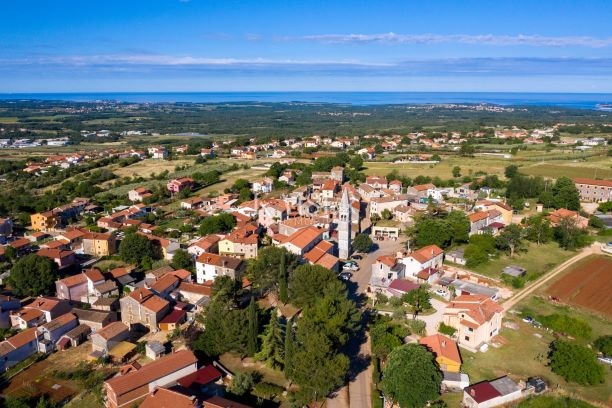 Terreno KAŠTELIR - LABINCI, 830.000 €