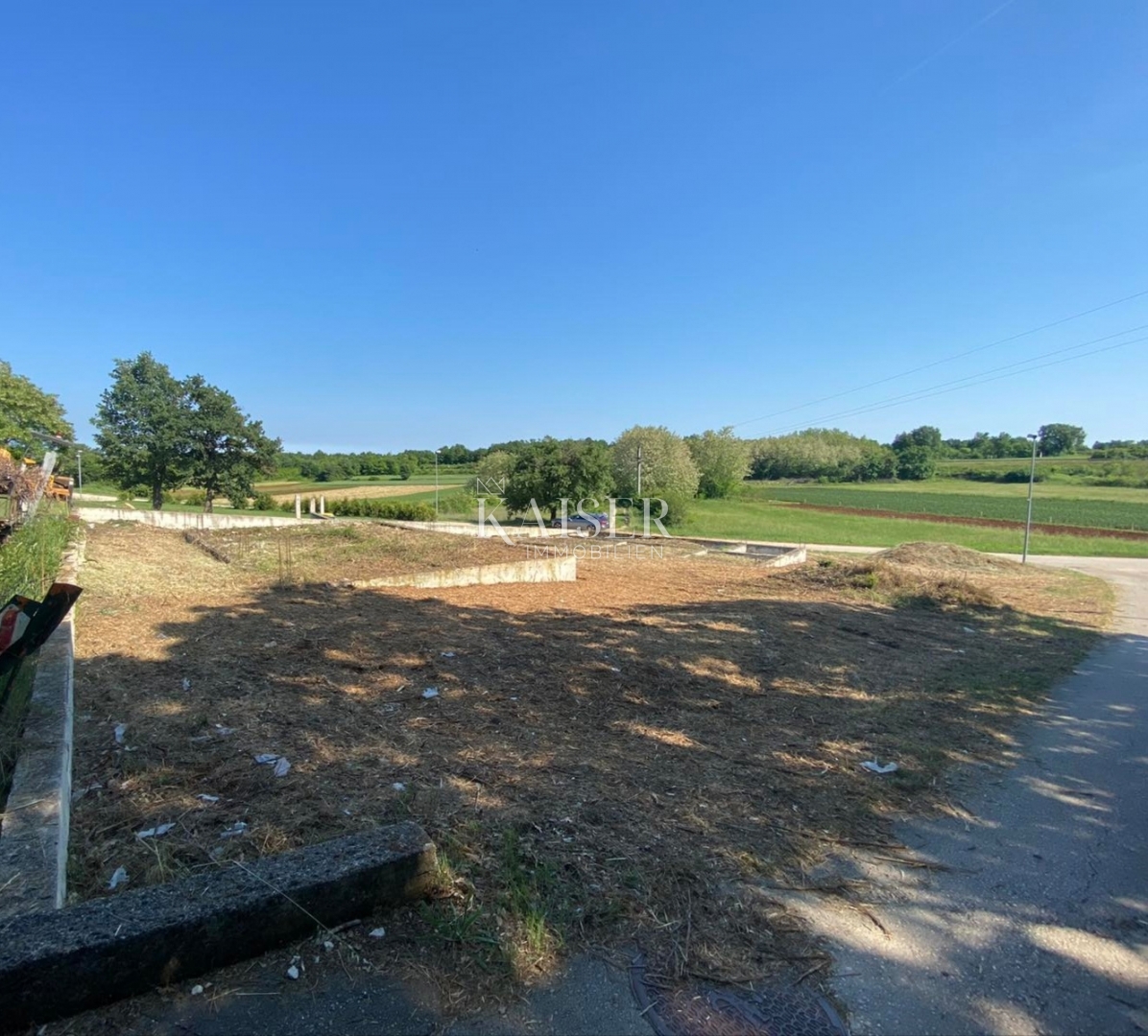 Участок BRTONIGLA, 200.000 €