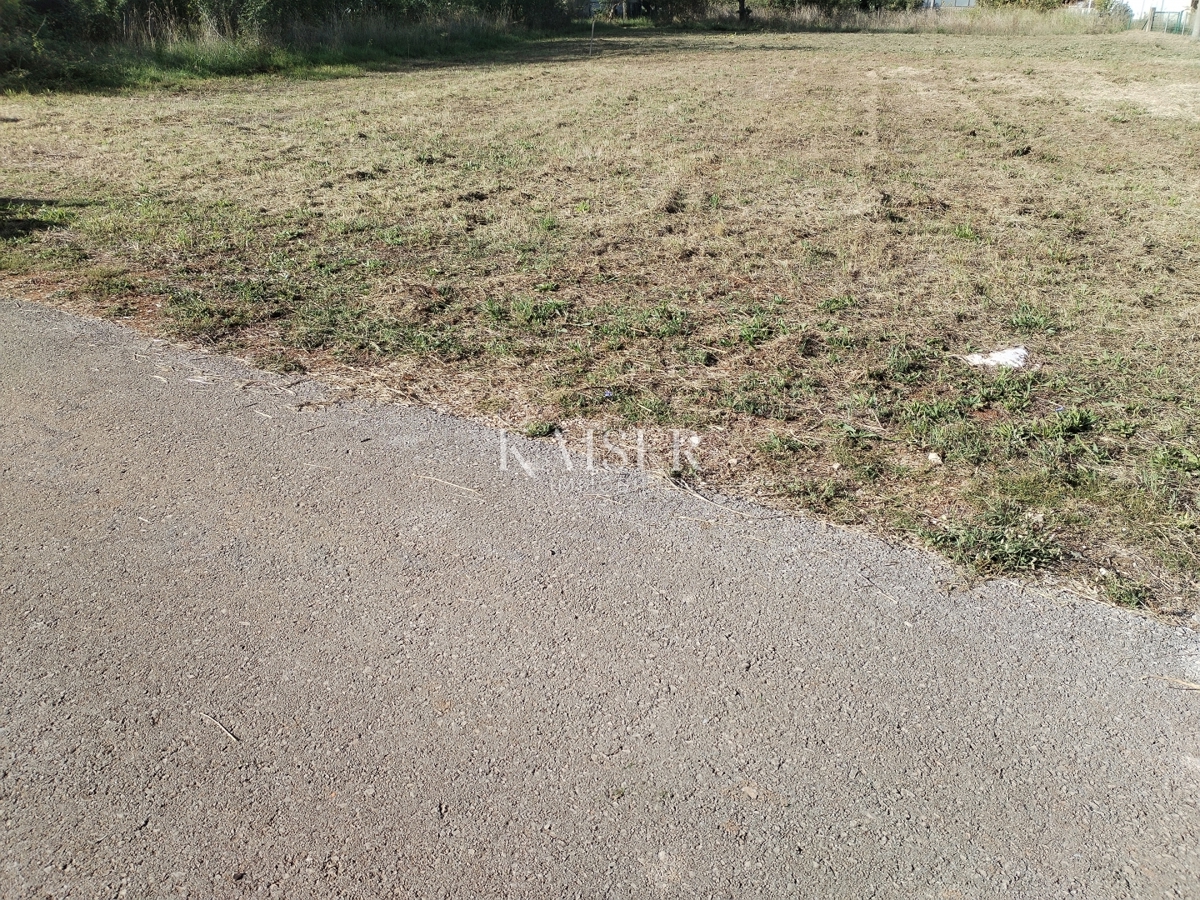 Zazidljivo zemljišče Umag, 390m2 – 3