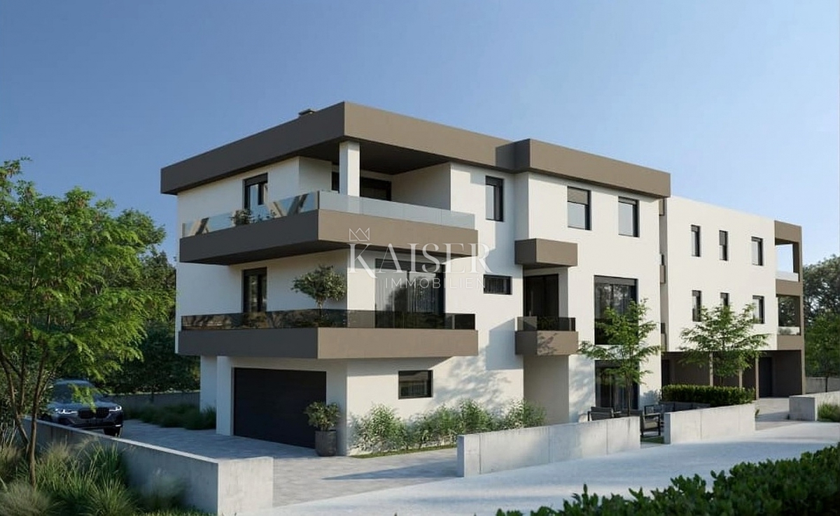 Istra, Pula- dvosoban stan 60m2 s garažom i balkonom