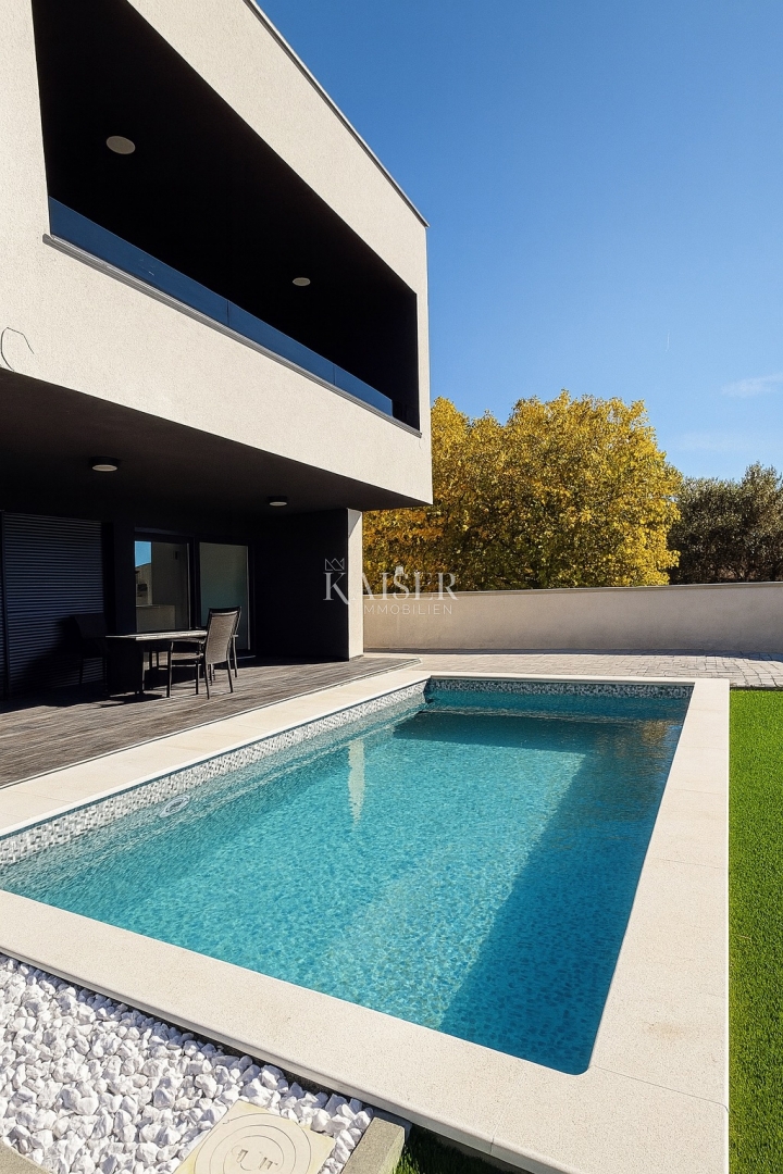Casa PRIVLAKA, 480.000 €
