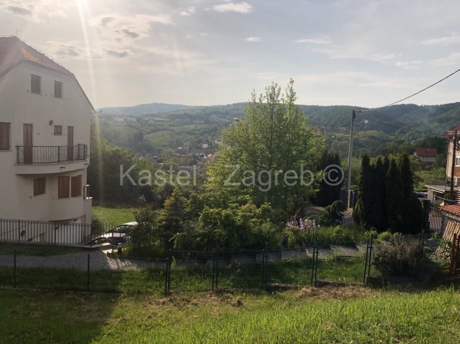 Участок ZAGREB, 148.000 €