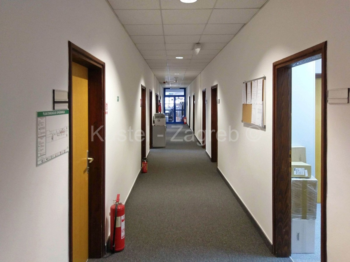 Коммерческая площадь ZAGREB, 2.400 €