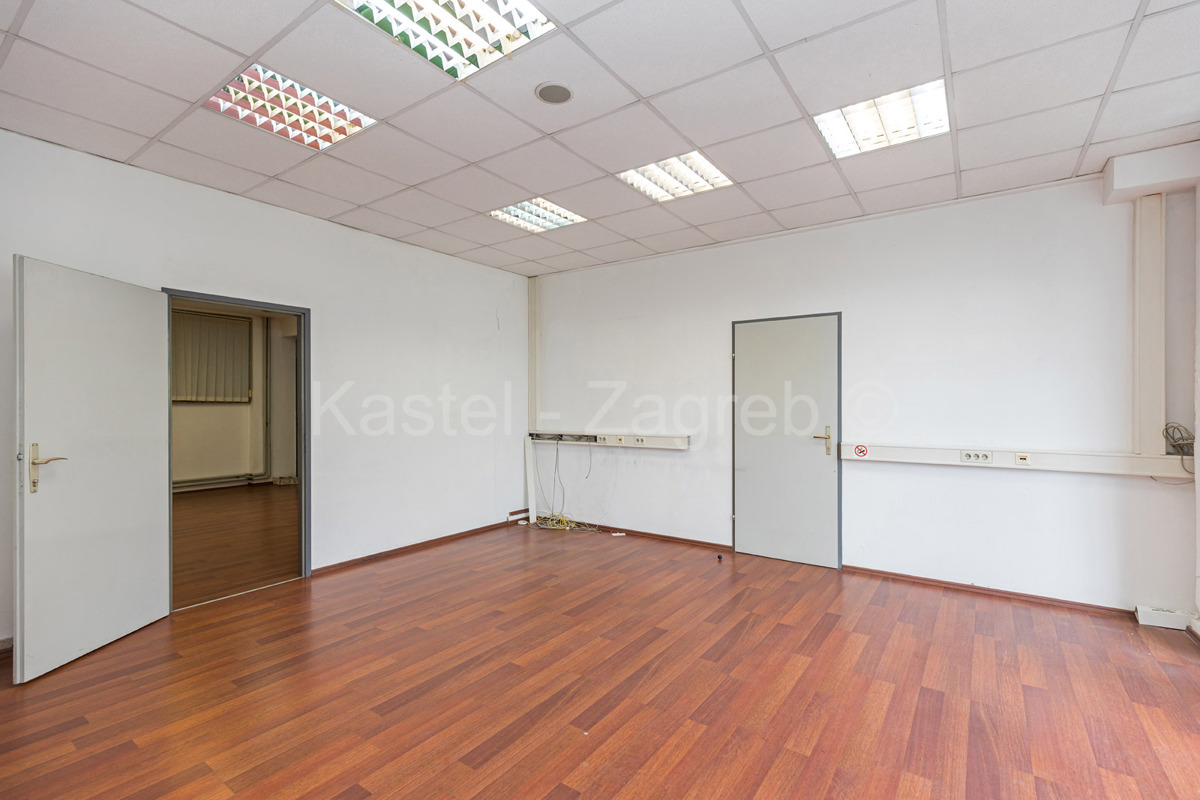 Коммерческая площадь ZAGREB, 846 €