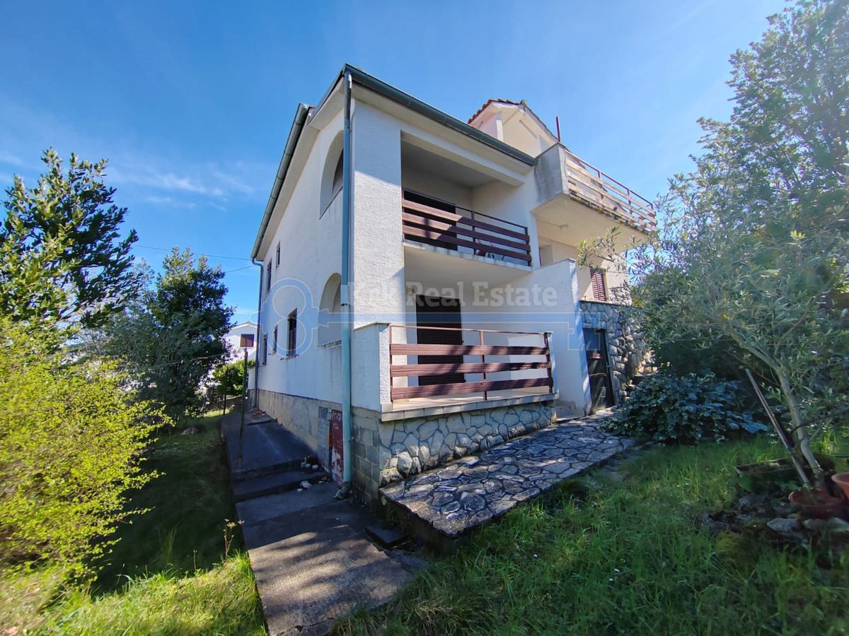 NJIVICE-HIŠA Z VRTECEM – 3