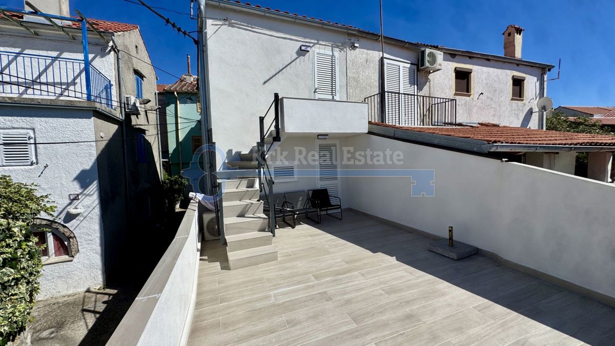 Appartamento KRK, 400 €