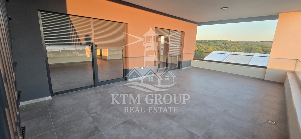 Коммерческая площадь BIBINJE, 1.520.000 €
