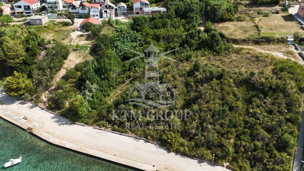 Участок RAŽANAC, 400.000 €