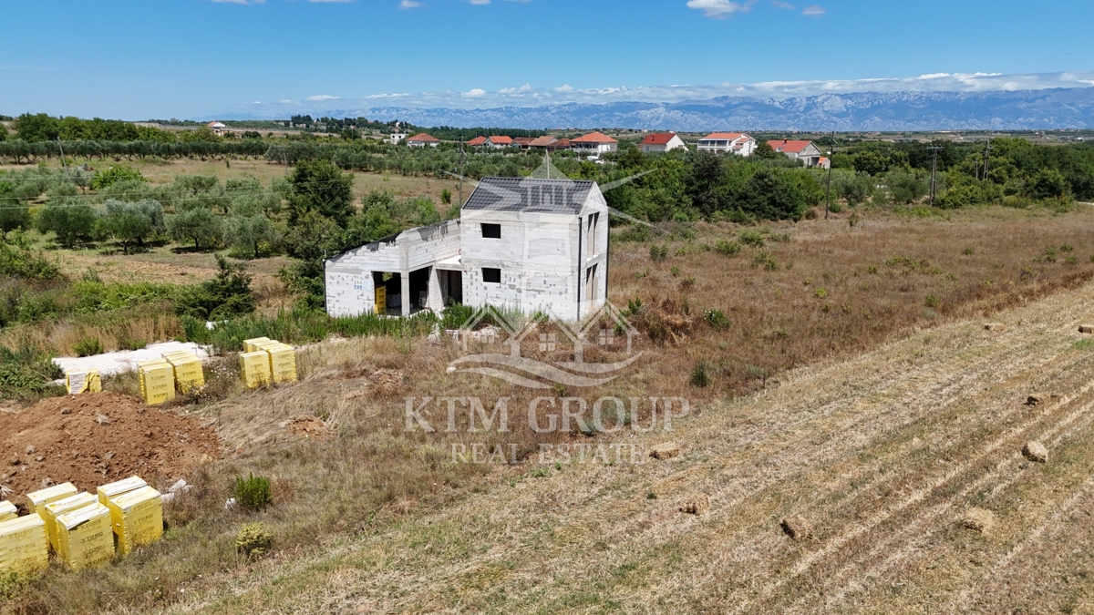 ZEMUNIK DONJI