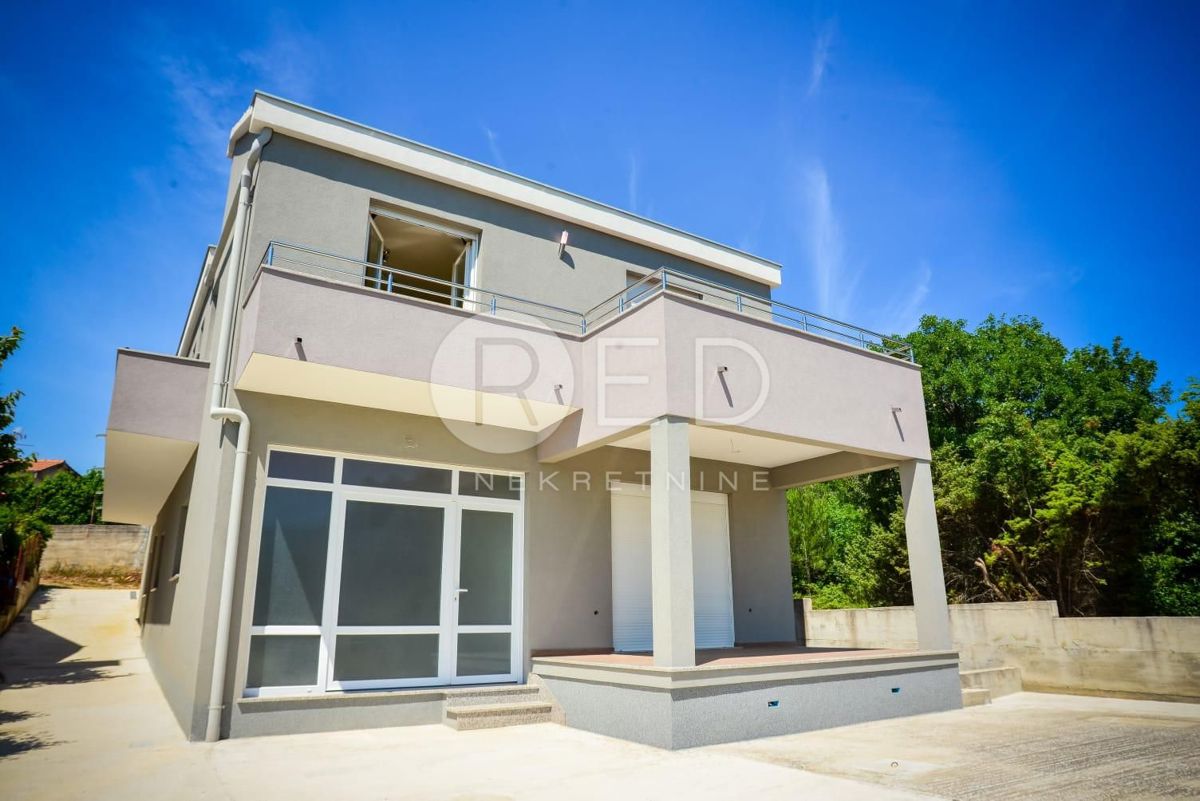 Дом NOVIGRAD, 630.000 €