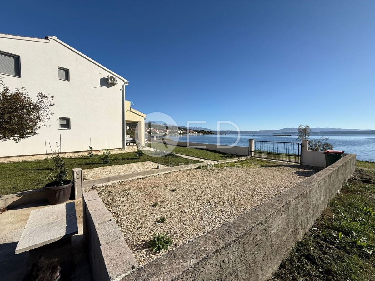 Дом POSEDARJE, 767.000 €