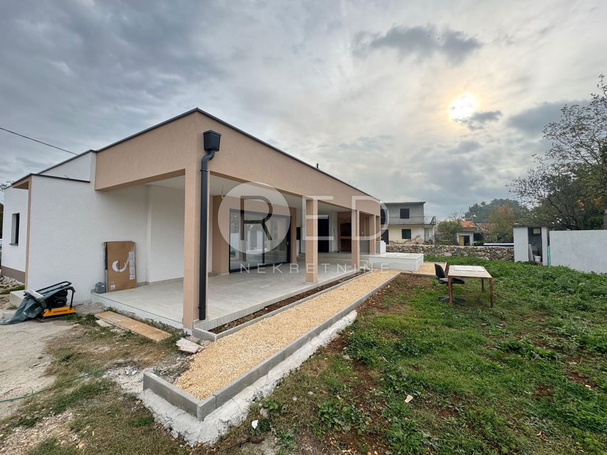 Casa POLIČNIK, 330.000 €