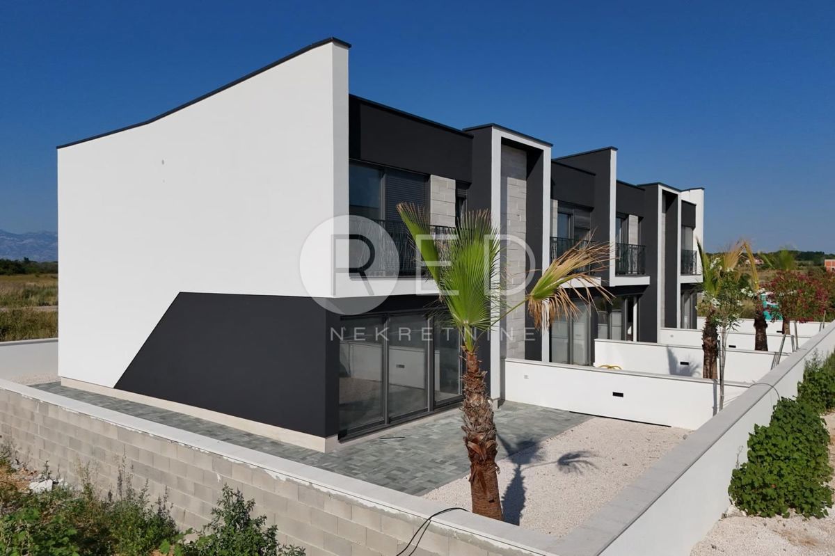 Дом PRIVLAKA, 361.048 €