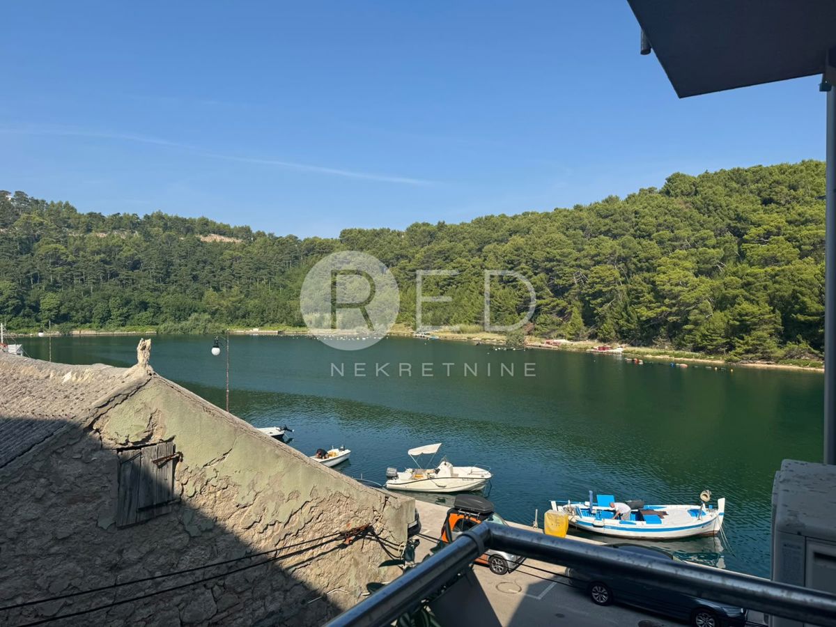 Novigrad – Stan Na Rivi S Prekrasnim Pogledom Na More