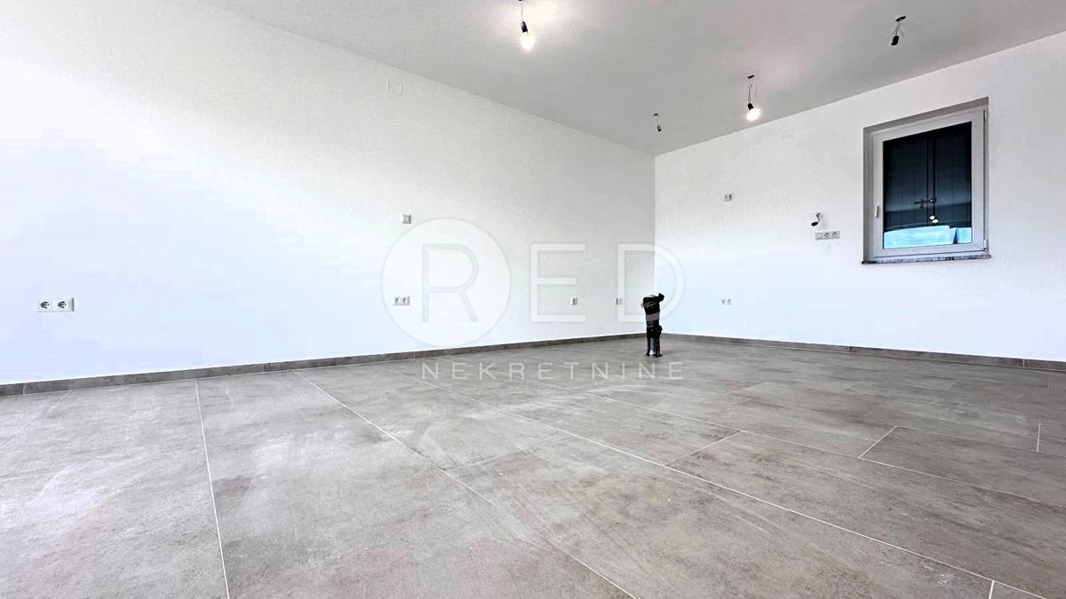 Otok Cres, Cres - stan na 1. katu, 3S+DB, 122 m2 – 3
