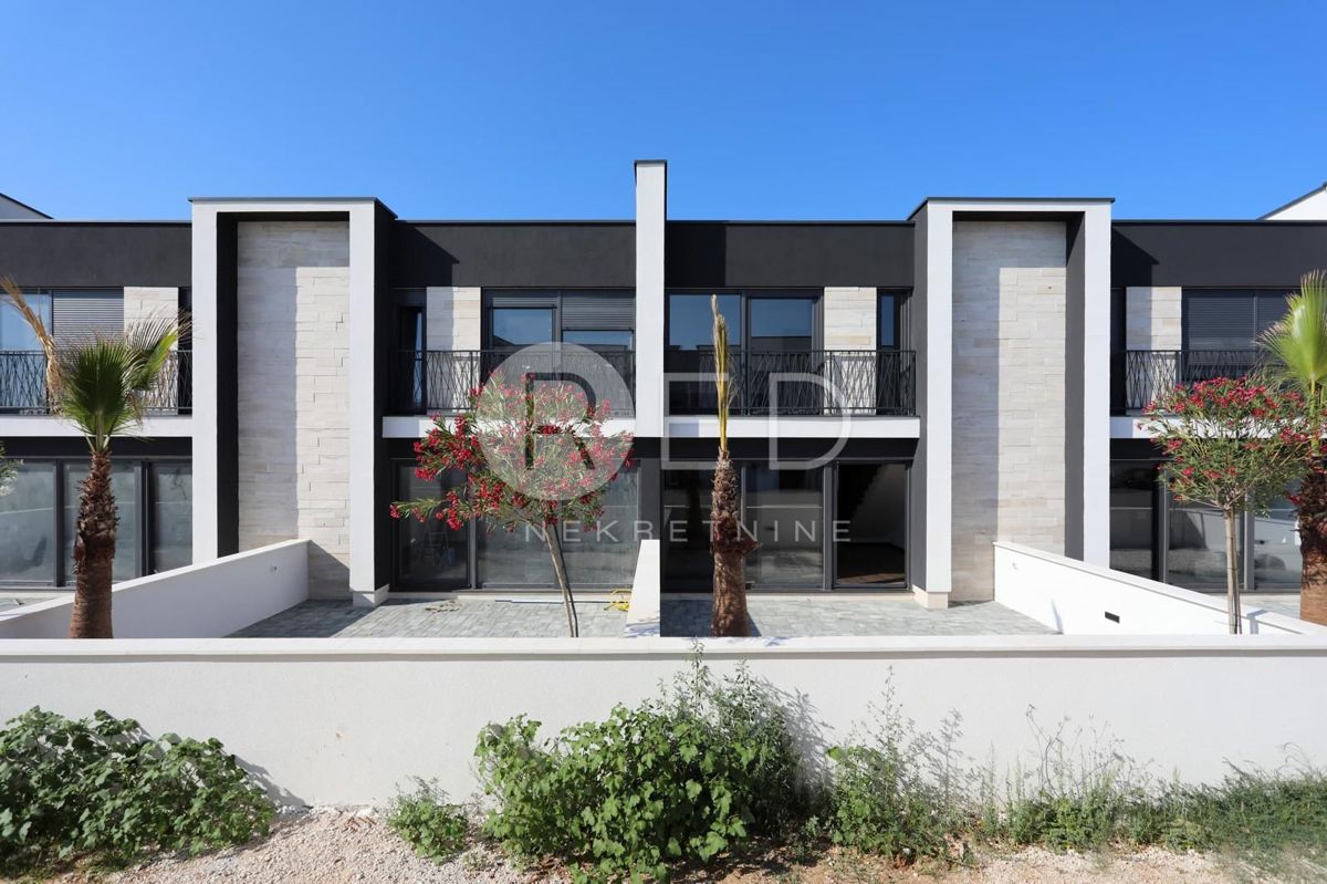 Дом PRIVLAKA, 366.488 €