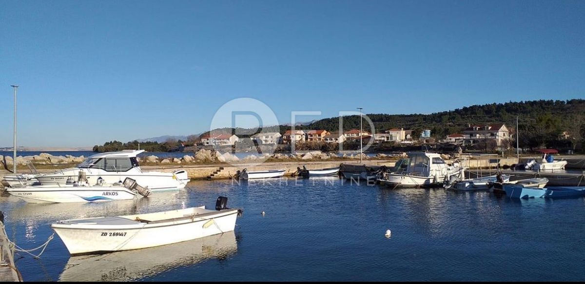 Terreno RAŽANAC, 536.860 €