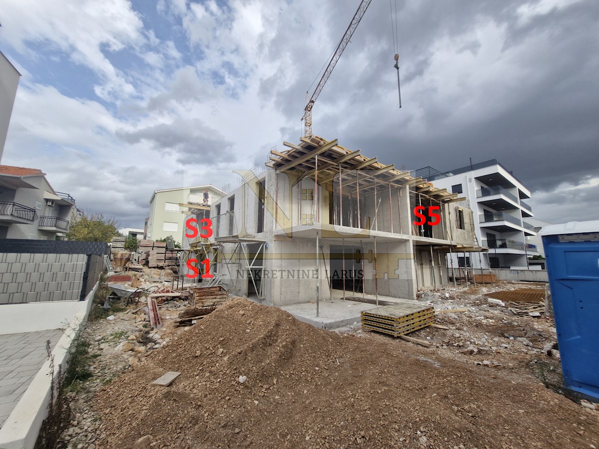 Квартира ČIOVO, 320.000 €