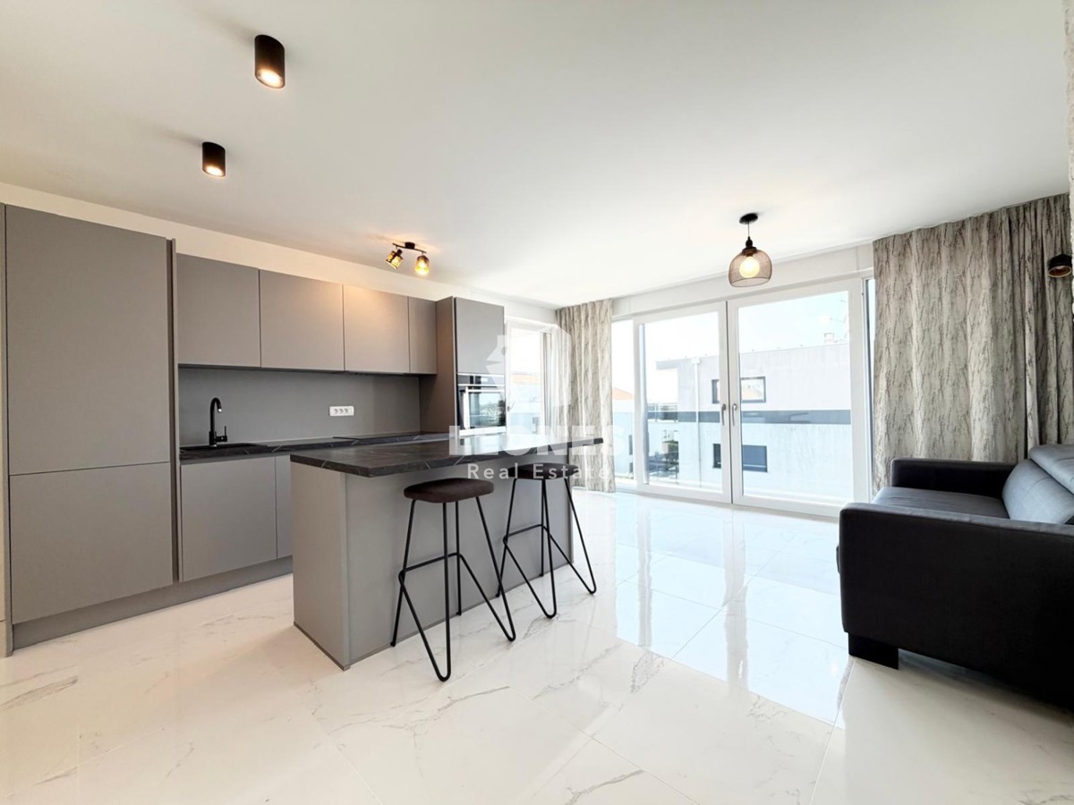 Appartamento NOVIGRAD, 419.000 €