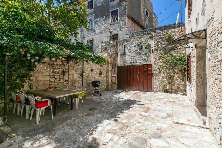 PULA