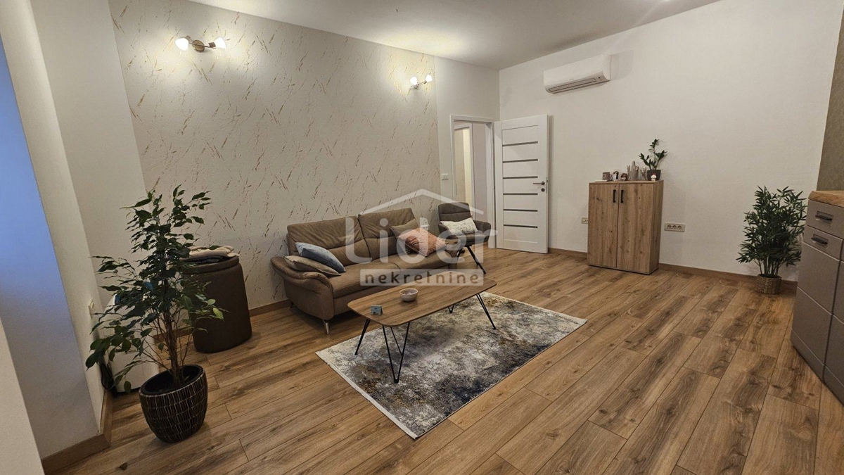 Коммерческая площадь RIJEKA, 800 €