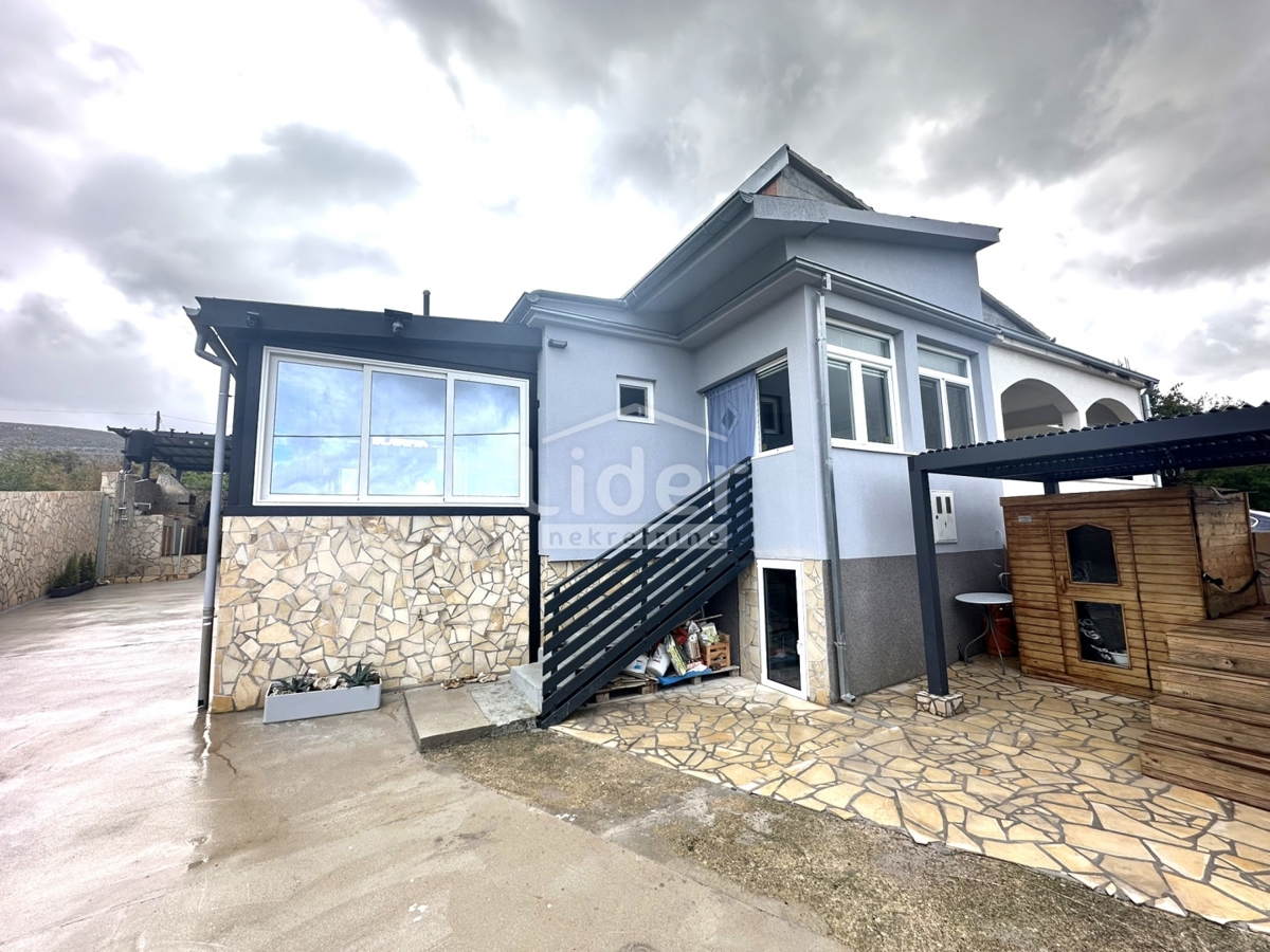 Casa OBROVAC, 220.000 €