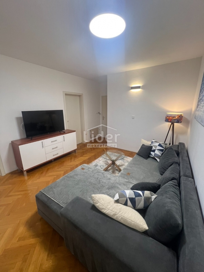 Appartamento RIJEKA, 900 €