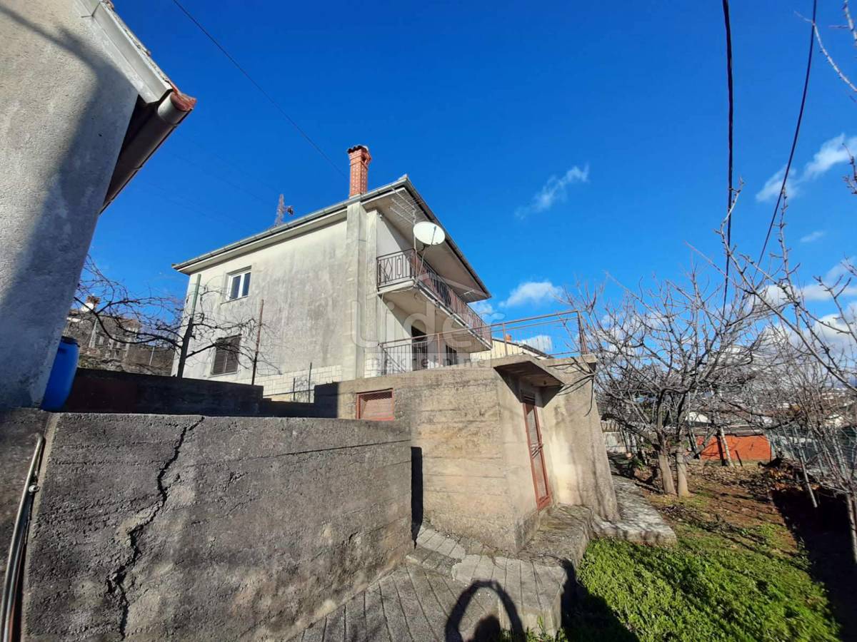 Kuća MATULJI, 2 stana – 2