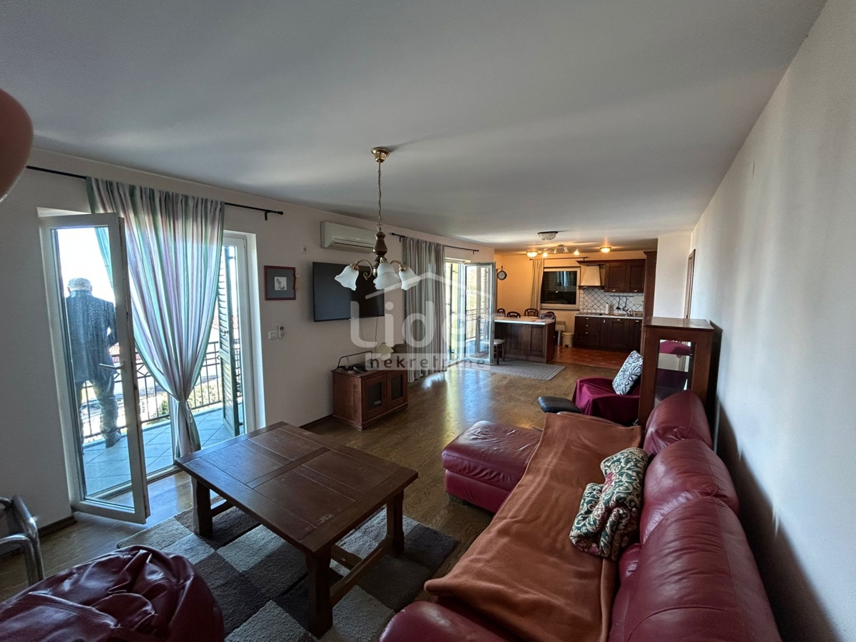 Wohnung Ičići, Opatija - Okolica, 97,76m2 – 2