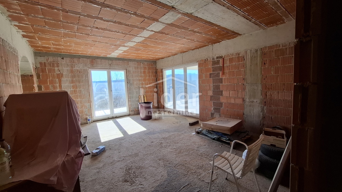 Коммерческая площадь KASTAV, 1.500 €