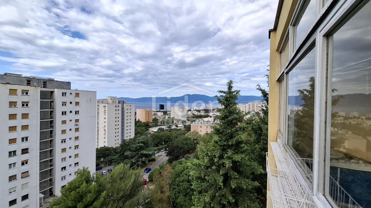 GORNJA VEŽICA- 2s+db, balkon, pogled na more – 3