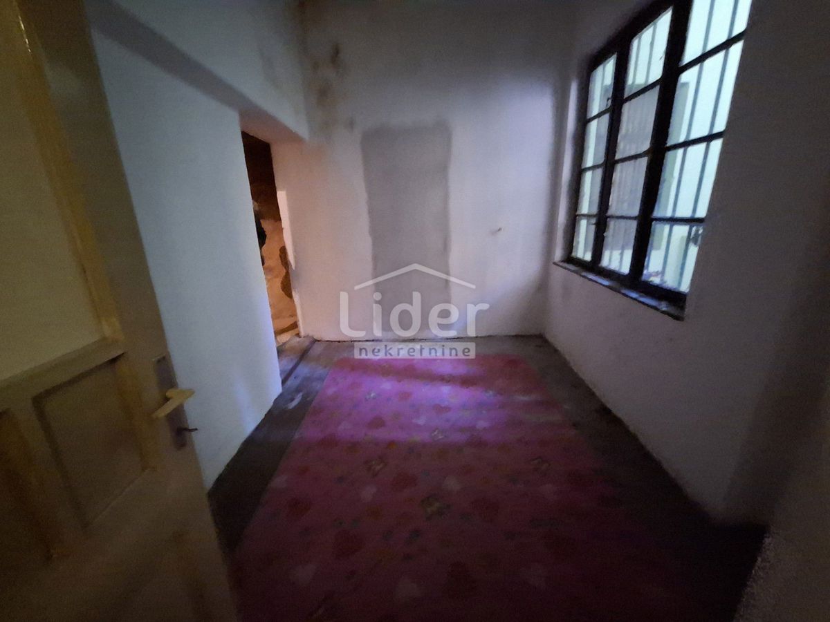 Poslovni prostor SUŠAK, 124m2, terasa – 2
