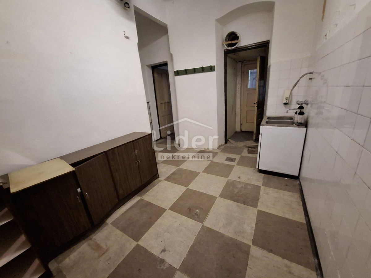 Poslovni prostor SUŠAK, 124m2, terasa – 3