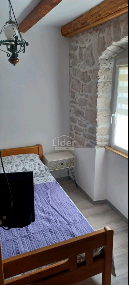 VELI IŽ