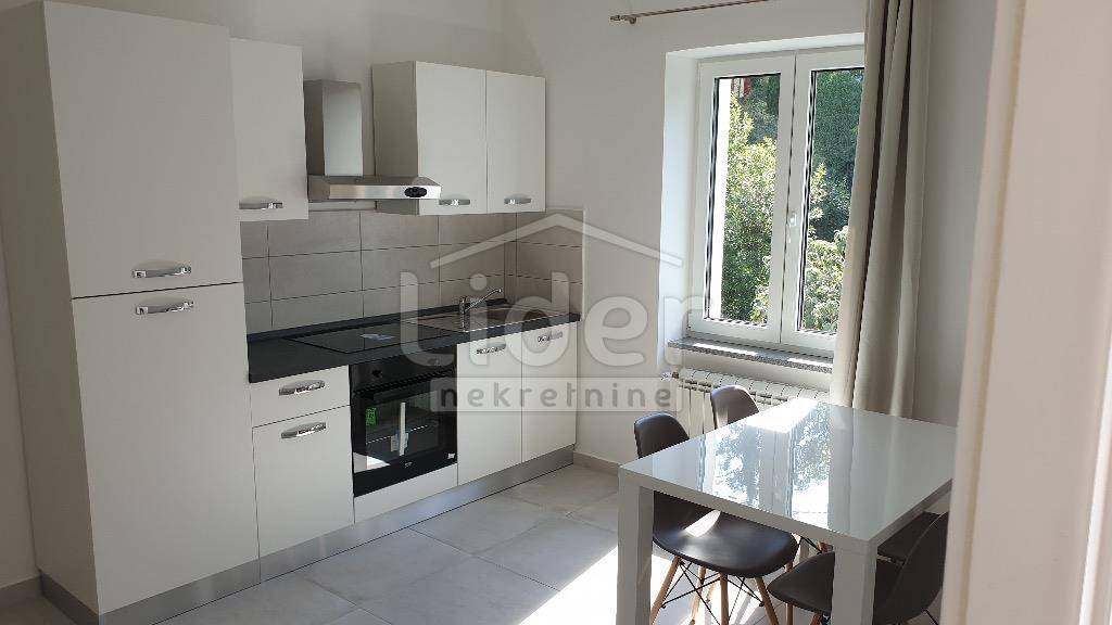 Appartamento RIJEKA, 600 €