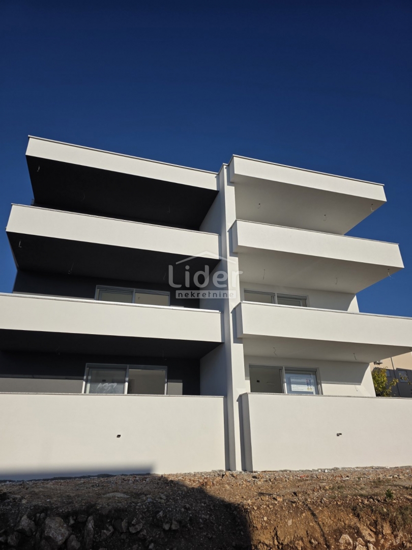 Appartamento NOVALJA, 323.000 €