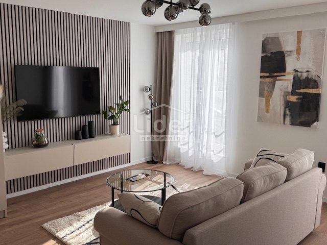 Appartamento RIJEKA, 1.200 €