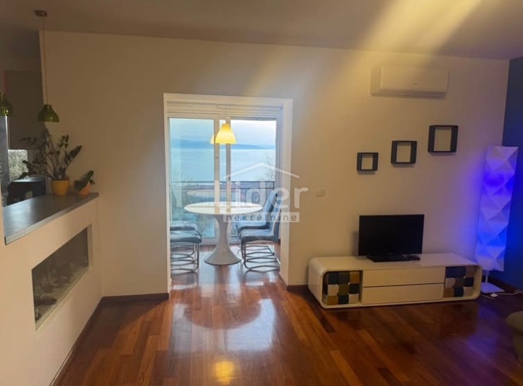 Appartamento KOSTRENA, 277.000 €